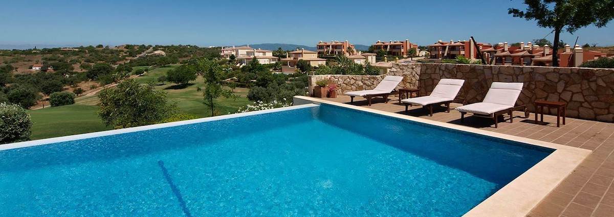 Golf houses and pool at Pestana Carvoeiro Golf Resort