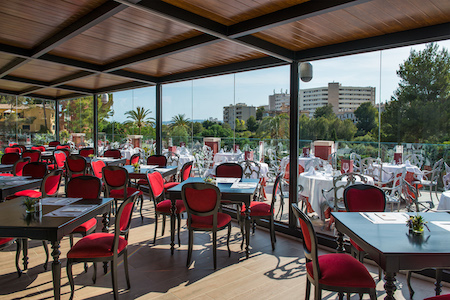 Salles Marina Portals restaurant with indoor and outdoor options