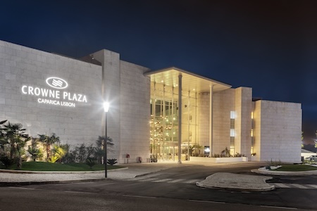 Exterior facade of the Crowne Plaza Caparica Lisbon
