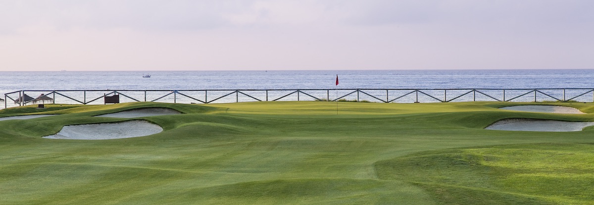 Don't be long! Guadalmina green backed by the Mediterranean