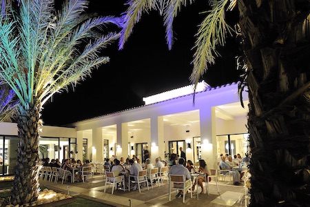 Outdoor seating at UNiK Café