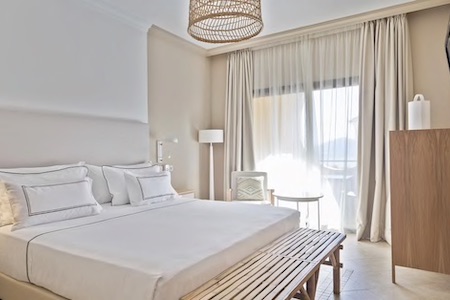 Classic double room at Melia Villaitana