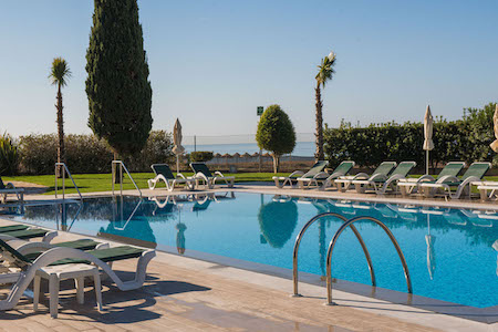 Vila Gale Ampalius Hotel ppol area </em></figcaption></figure><br>
