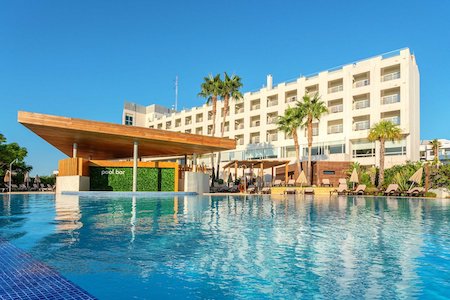 Pool Bar