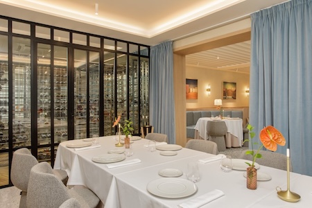 Elegant Restaurant Origin