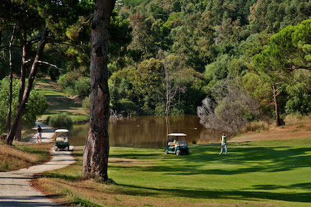 Palacio Estoril's golf course, Estoril Golf, is located 2.3 km from the hotel