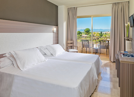 Double room at H10 Cambrils Playa