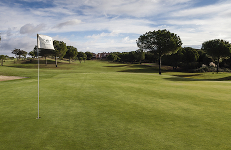 Par 3 3rd hole at La Monacilla Golf