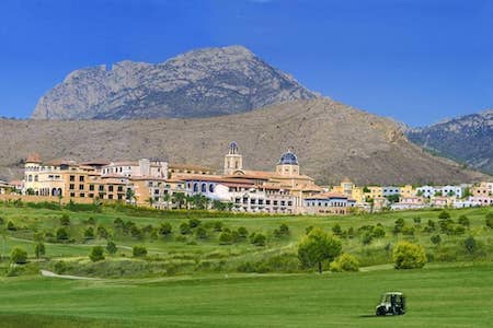 Melia Villaitana has a championship and an executive golf course on site