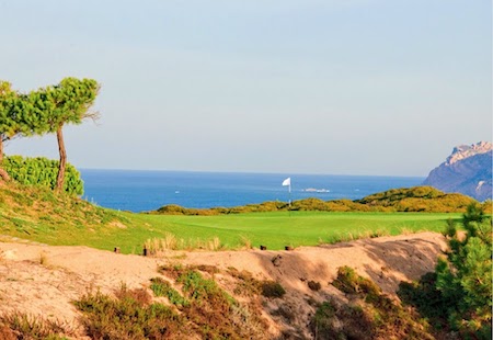 Green with view to the sea on Oitavos Dunes