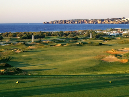 17th tee at Palmares Golf with view to the Atlantic
