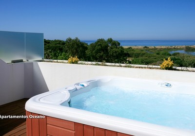 2 bedroom deluxe apartment with jaccuzi