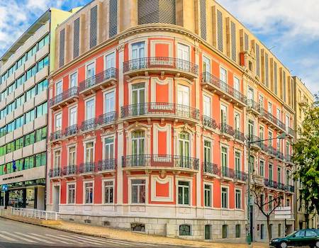 Colourful exterior of Vincci Liberdade