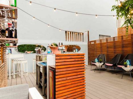 AR Terrace Bar at Vincci Liberdade