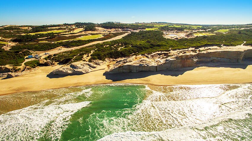View from the beach to West Cliffs Golf